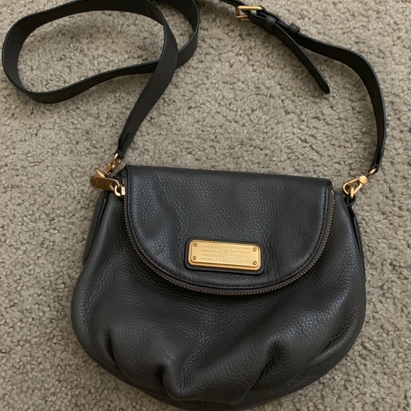 Marc Jacobs Handbags - Marc Jacobs Small Crossbody